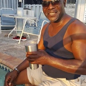 Meet your Posher, Kenneth